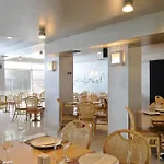玛尼阿缇斯酒店 3*